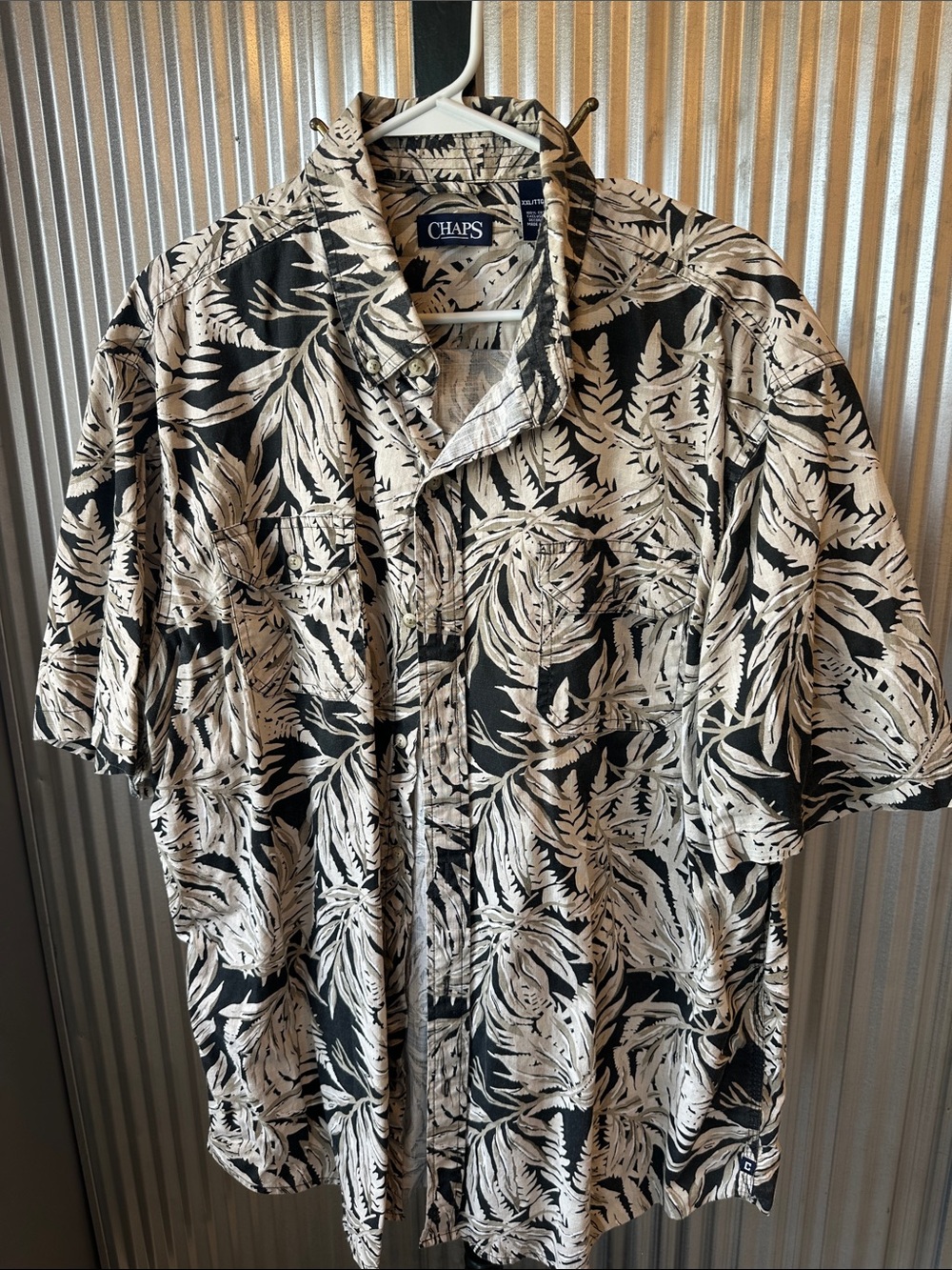 Chaps Black & Cream Tropical Leaf Short-Sleeve Button-Down Shirt